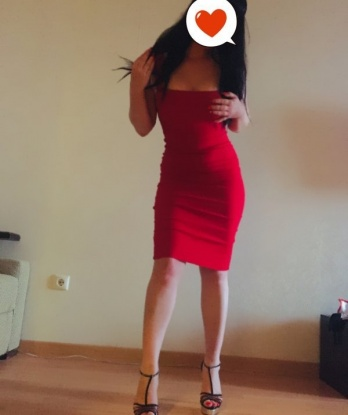 Я - креативная, нежная и опытная индивидуалка 😘 Живу в Москве и готова предложить тебе незабываемые моменты наслаждения 🌹 Мои услуги включают все, что ты можешь себе представить 💋 Я открыта для экспериментов и всегда готова исполнить все твои фантазии 💫 Обеспечу тебя удовольствием, которое ты до сих пор только мечтал испытать 😍 Мои фото подтверждают, что я на самом деле - сексуальная богиня 👑 Отзывы моих клиентов лишь подтверждают мою незабываемую работу 💯 Так что не упусти возможность провести время со мной в Москве и окунуться в мир наслаждения и страсти 💥 Не будешь разочарован, поверь мне 😉✨ Ульяна